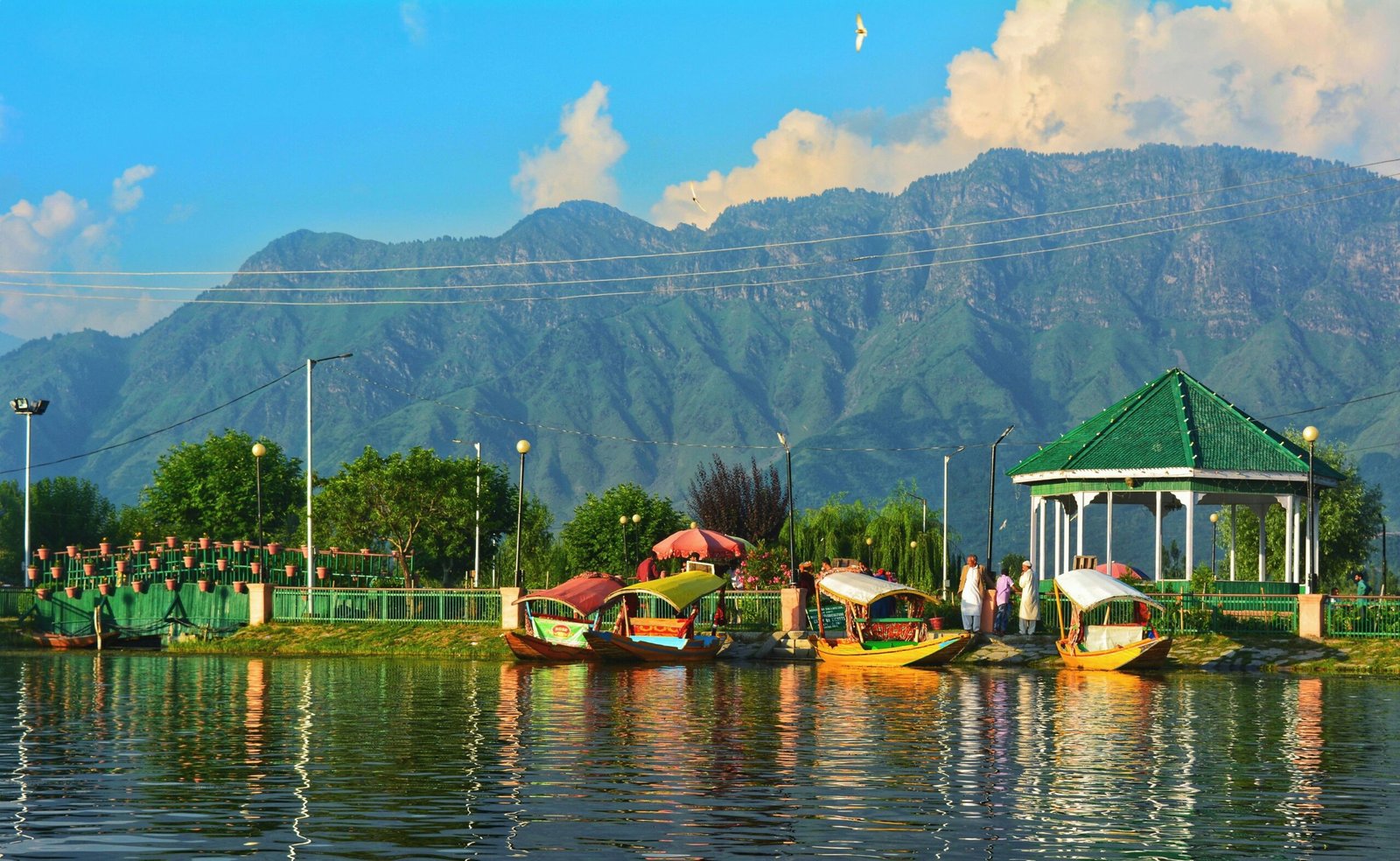 KASHMIR TOUR PACKAGE