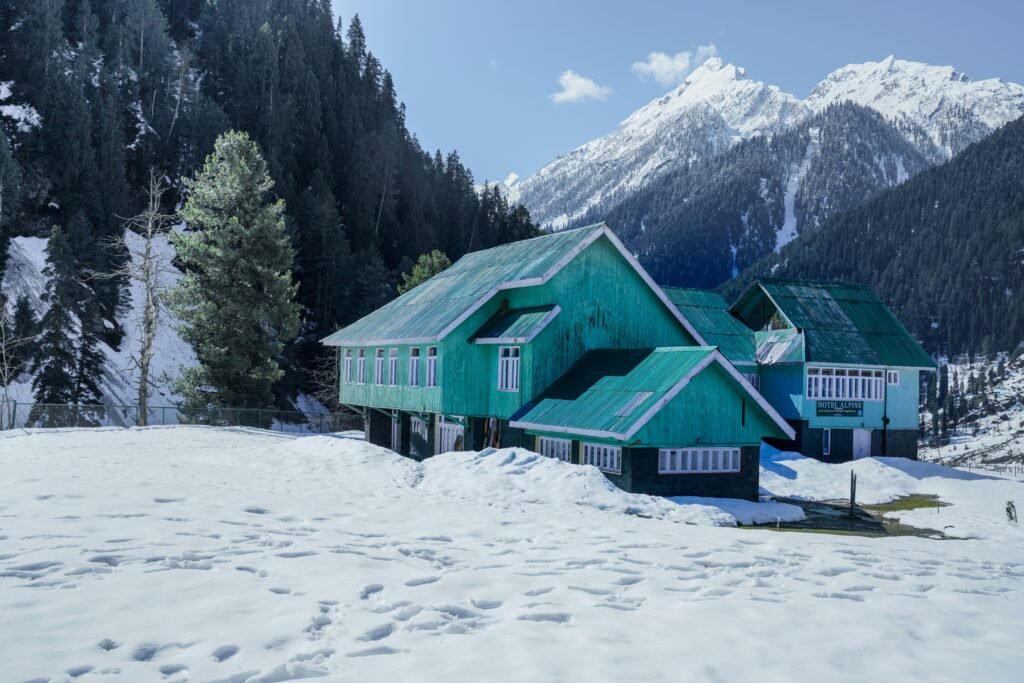 KASHMIR TOUR PACKAGES